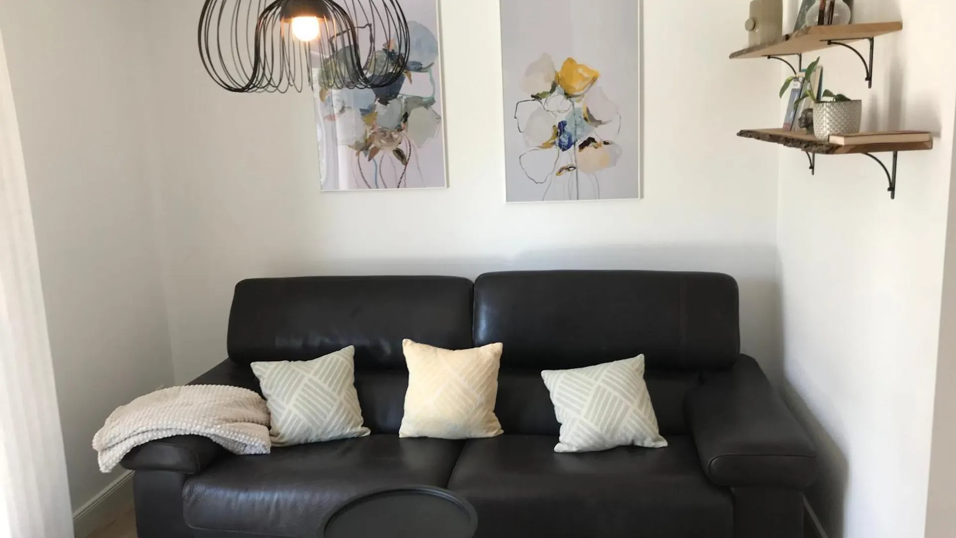 Appartamento Schoene 1,5 Zimmer Wohnung Mit Aussenterrasse, Nice Small 1,5 Room Flat With An Outside Terrace Weichs